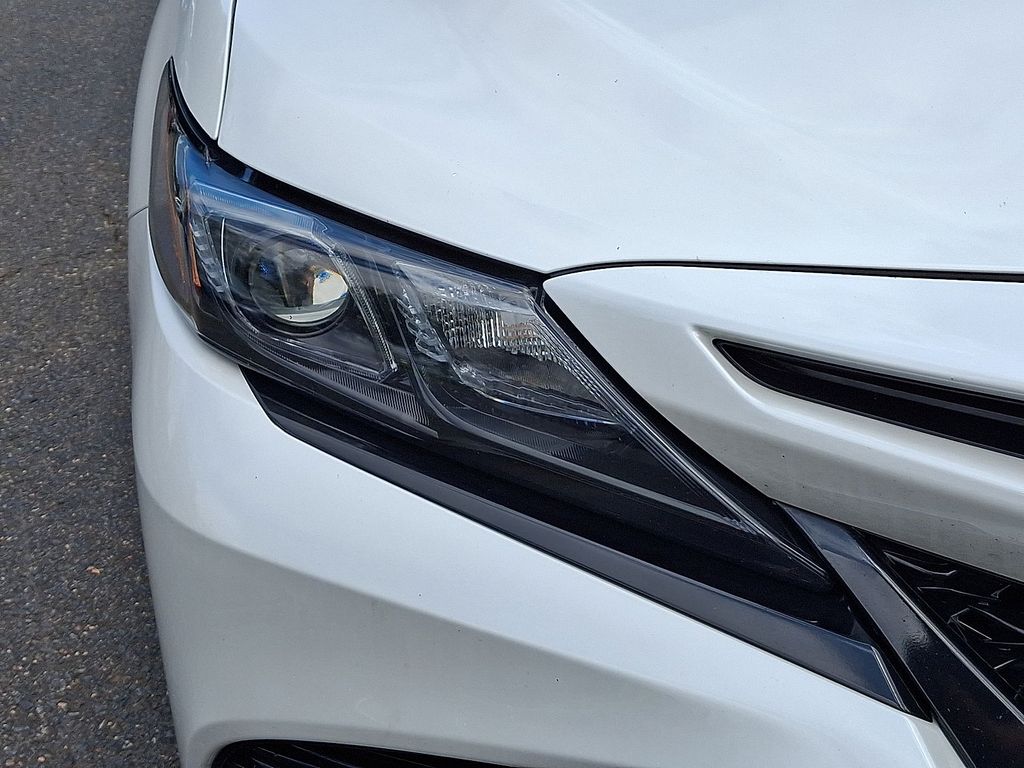Thumbnail: 2023 Toyota Camry - 27