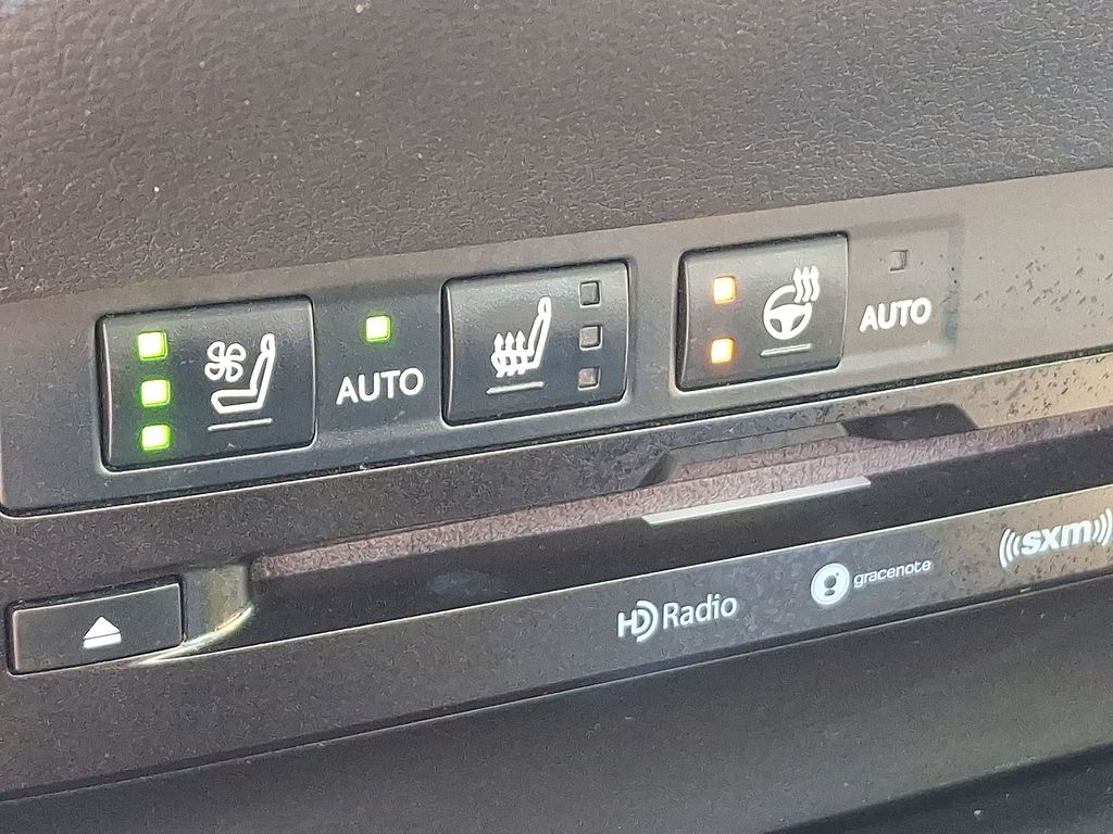 Thumbnail: 2019 Lexus ES - 23
