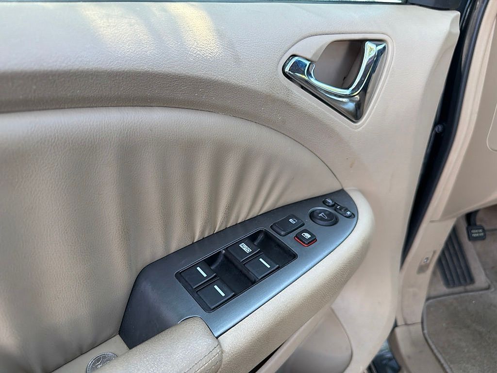 Thumbnail: 2006 Honda Odyssey - 17