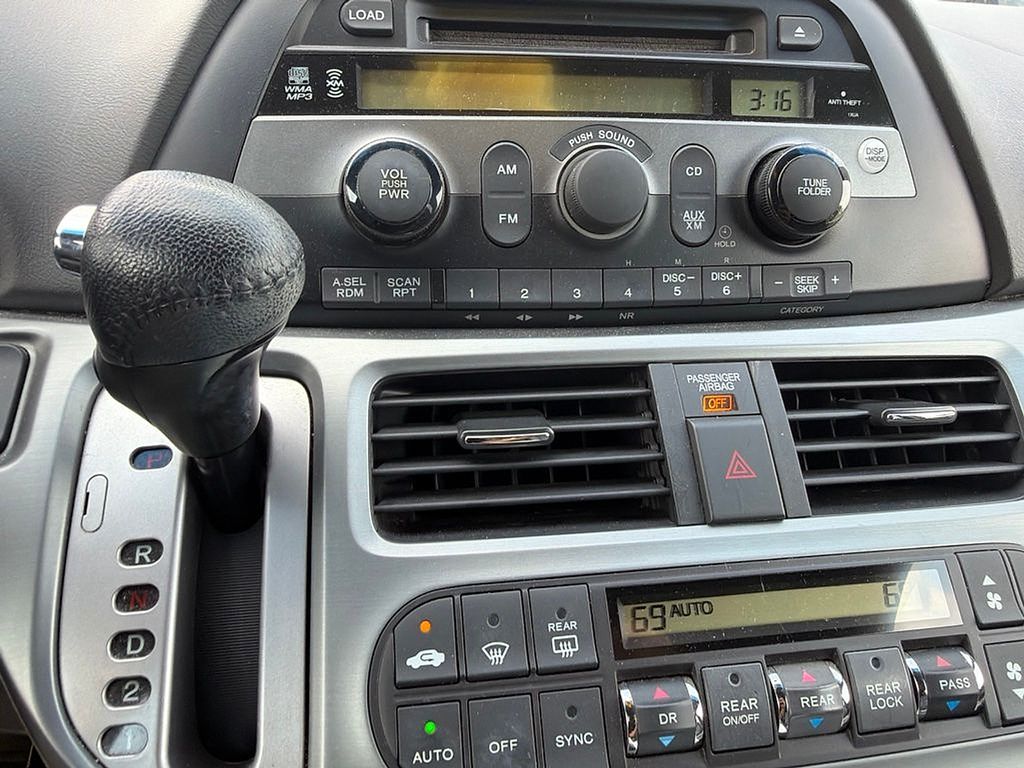 Thumbnail: 2009 Honda Odyssey - 9
