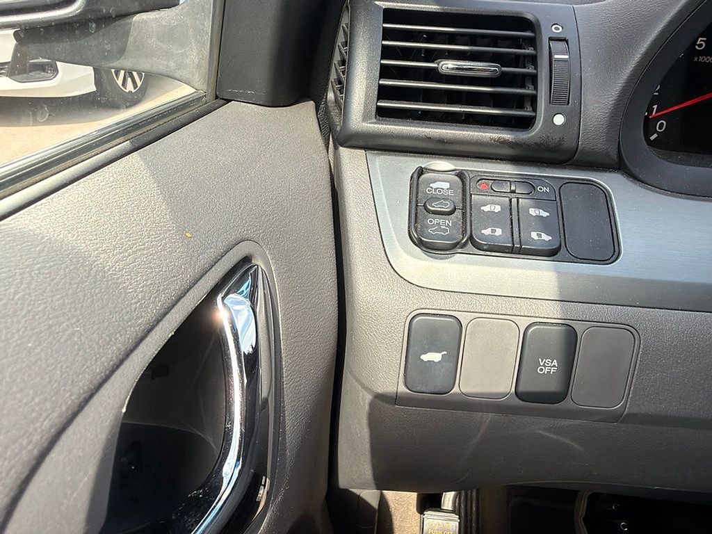 Thumbnail: 2009 Honda Odyssey - 21