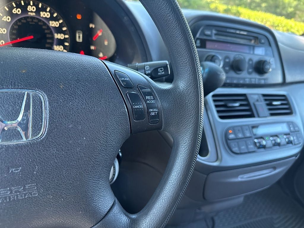 Thumbnail: 2010 Honda Odyssey - 15