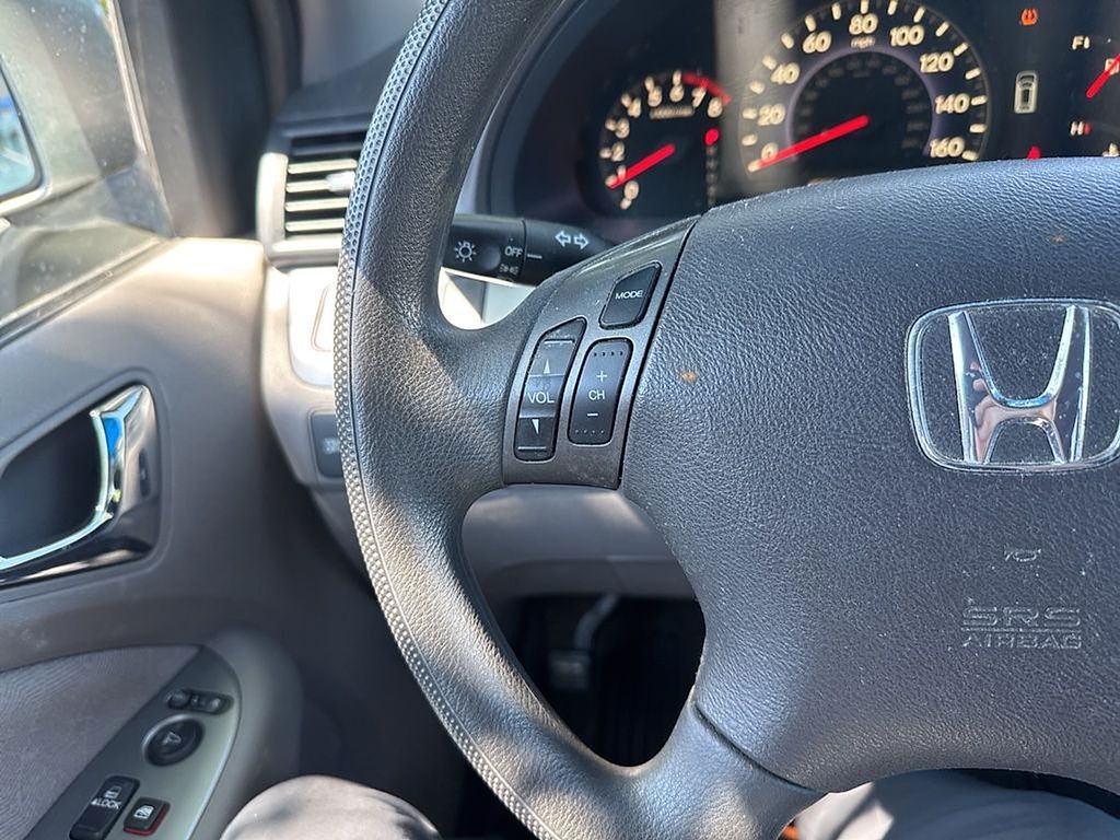 Thumbnail: 2010 Honda Odyssey - 16