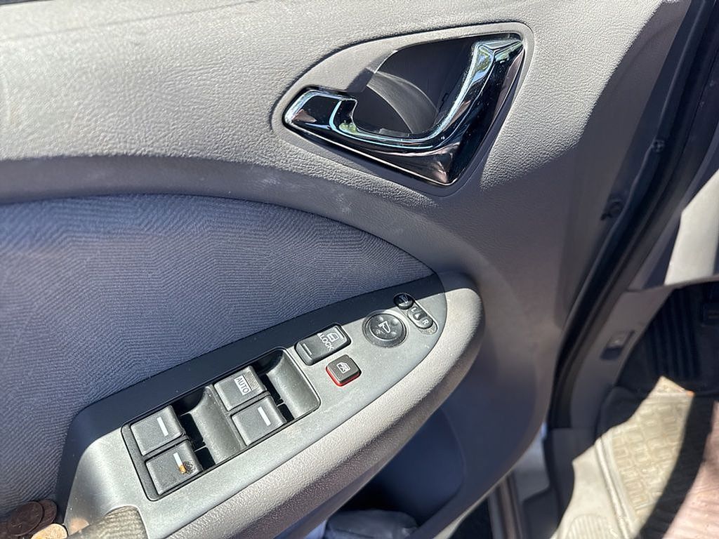 Thumbnail: 2010 Honda Odyssey - 14