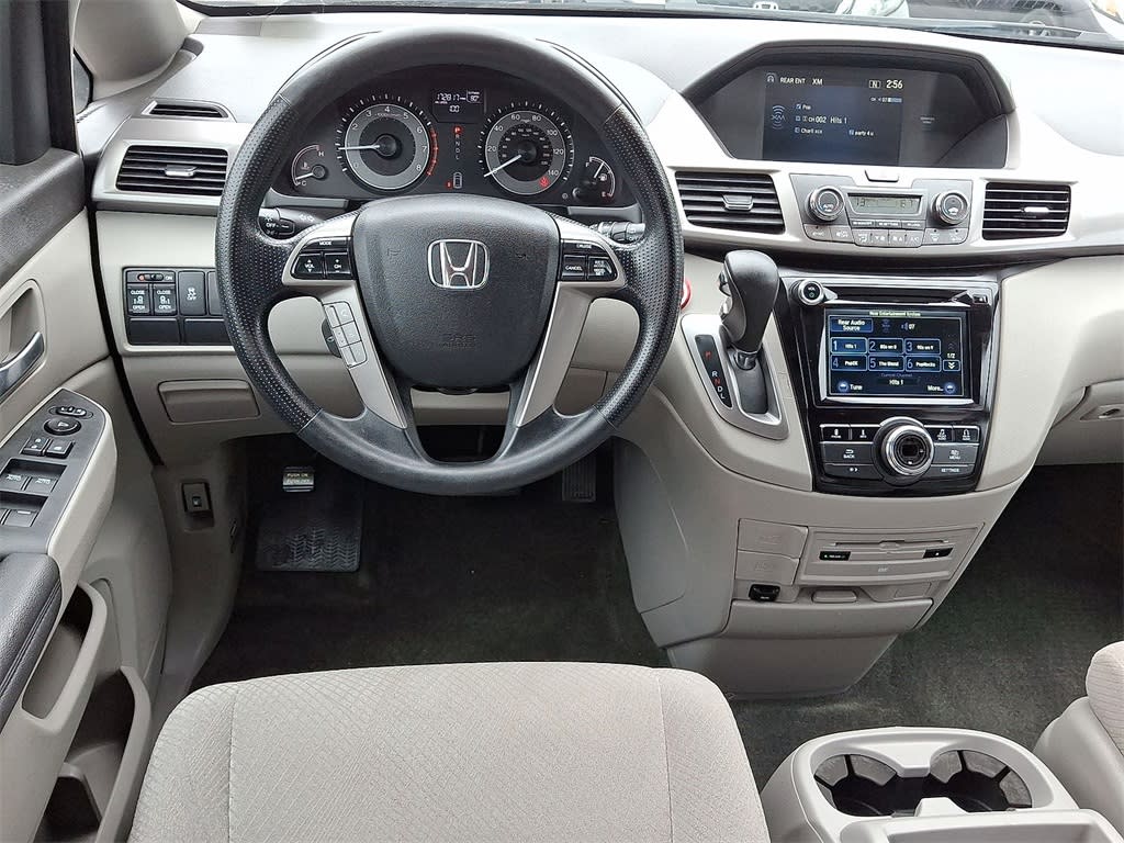 2016 Honda Odyssey SE 8