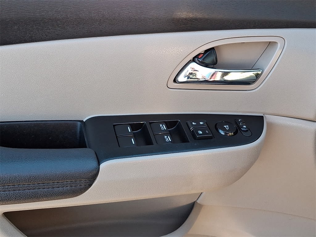 Thumbnail: 2014 Honda Odyssey - 13