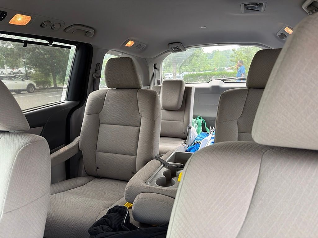 Thumbnail: 2017 Honda Odyssey - 9