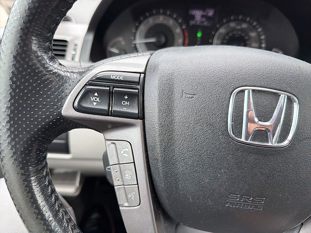 Thumbnail: 2015 Honda Odyssey - 21