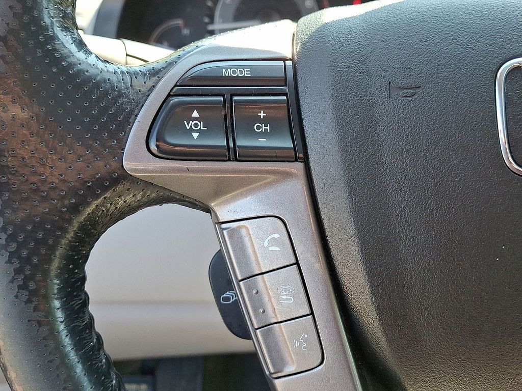 Thumbnail: 2015 Honda Odyssey - 21