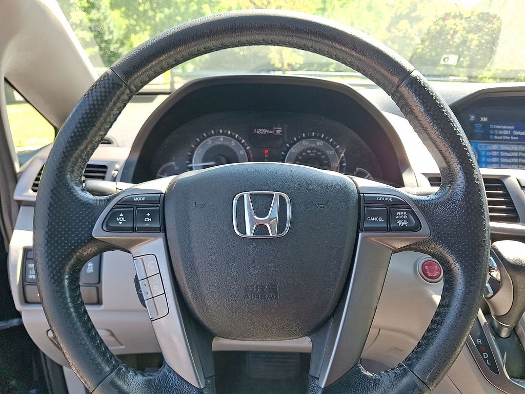 Thumbnail: 2015 Honda Odyssey - 2