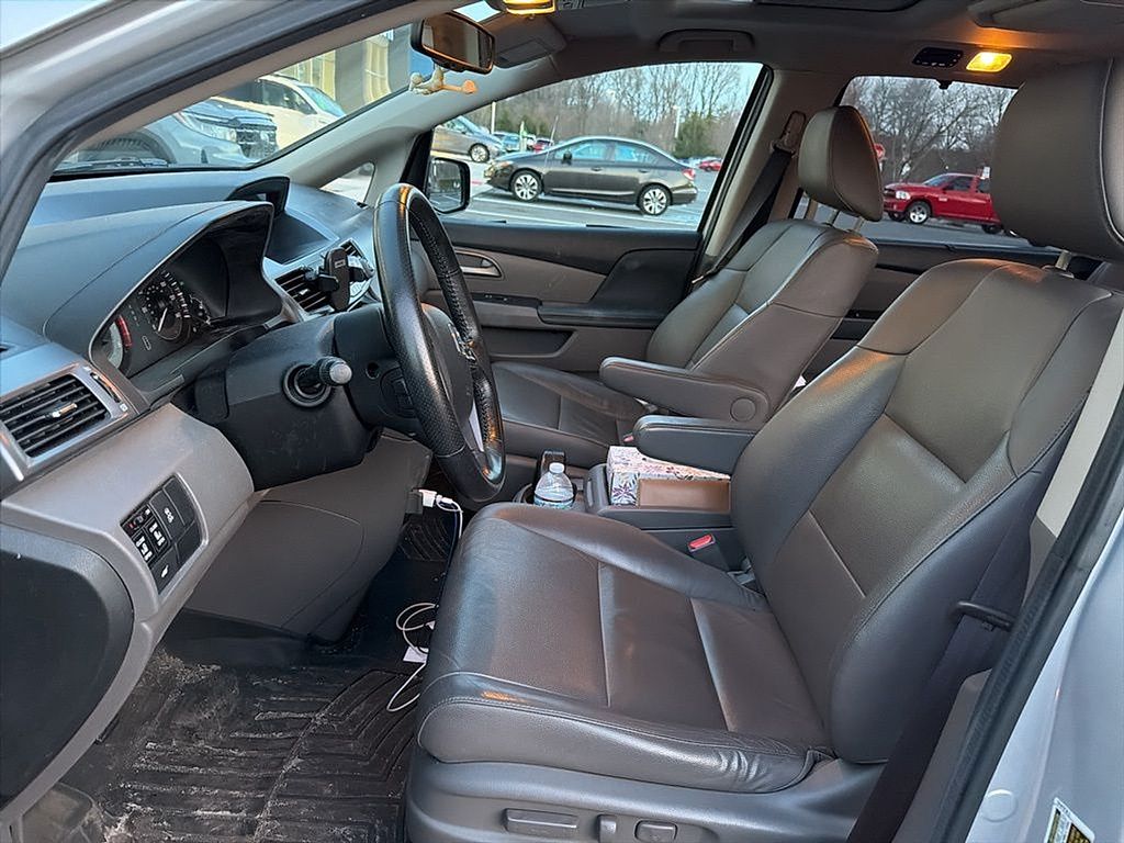 Thumbnail: 2013 Honda Odyssey - 6