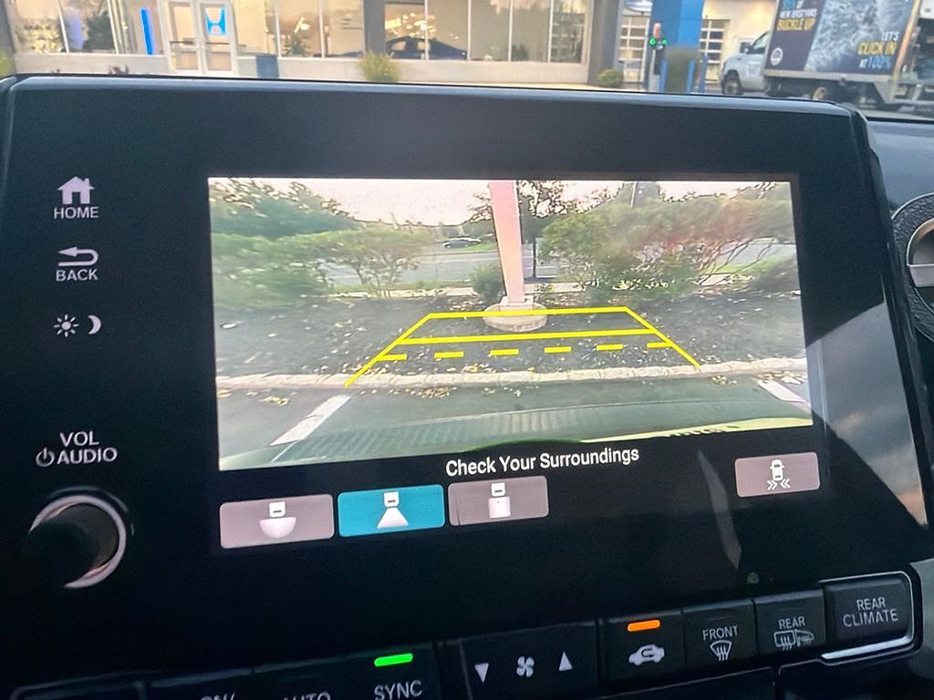 Thumbnail: 2021 Honda Odyssey - 22