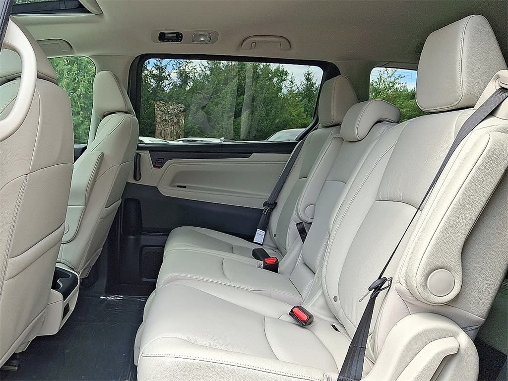 Thumbnail: 2026 Honda Odyssey - 10