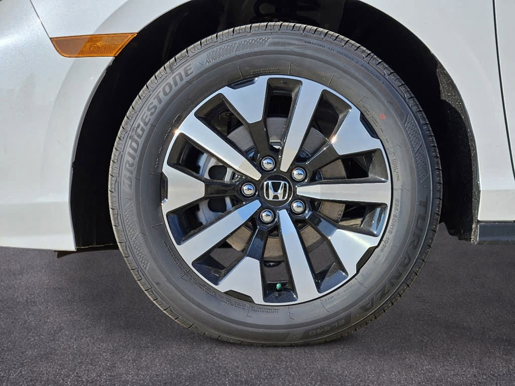 Thumbnail: 2026 Honda Odyssey - 5