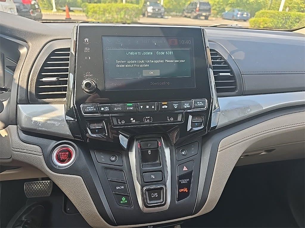 Thumbnail: 2018 Honda Odyssey - 9