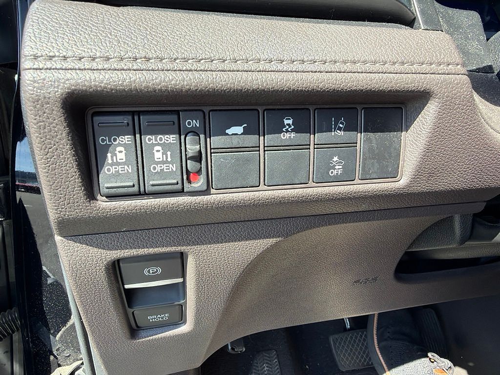 Thumbnail: 2019 Honda Odyssey - 20