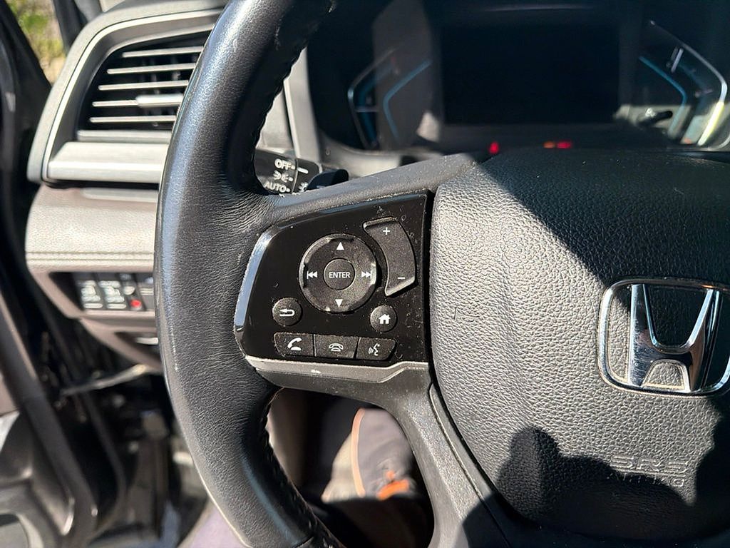 Thumbnail: 2019 Honda Odyssey - 15