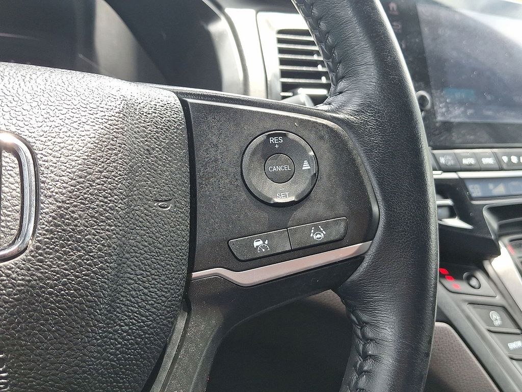 Thumbnail: 2021 Honda Odyssey - 21
