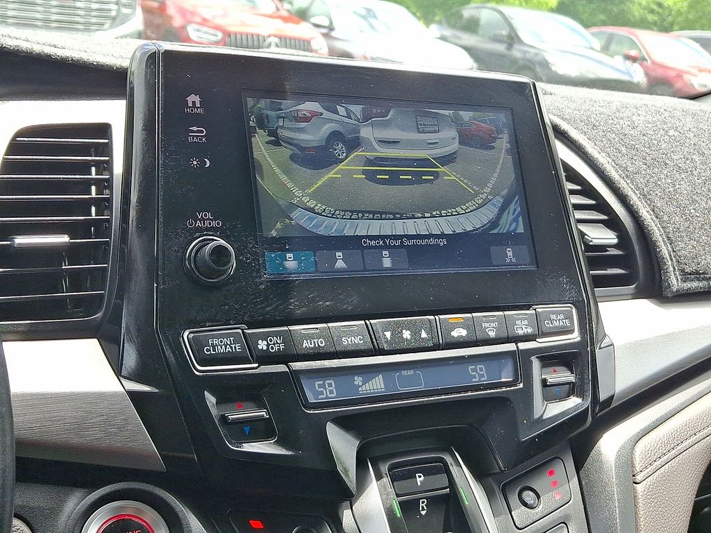Thumbnail: 2021 Honda Odyssey - 18