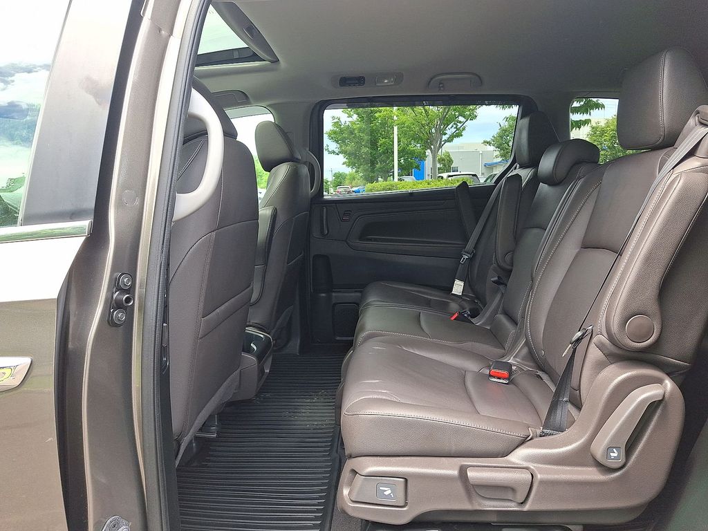 Thumbnail: 2021 Honda Odyssey - 9