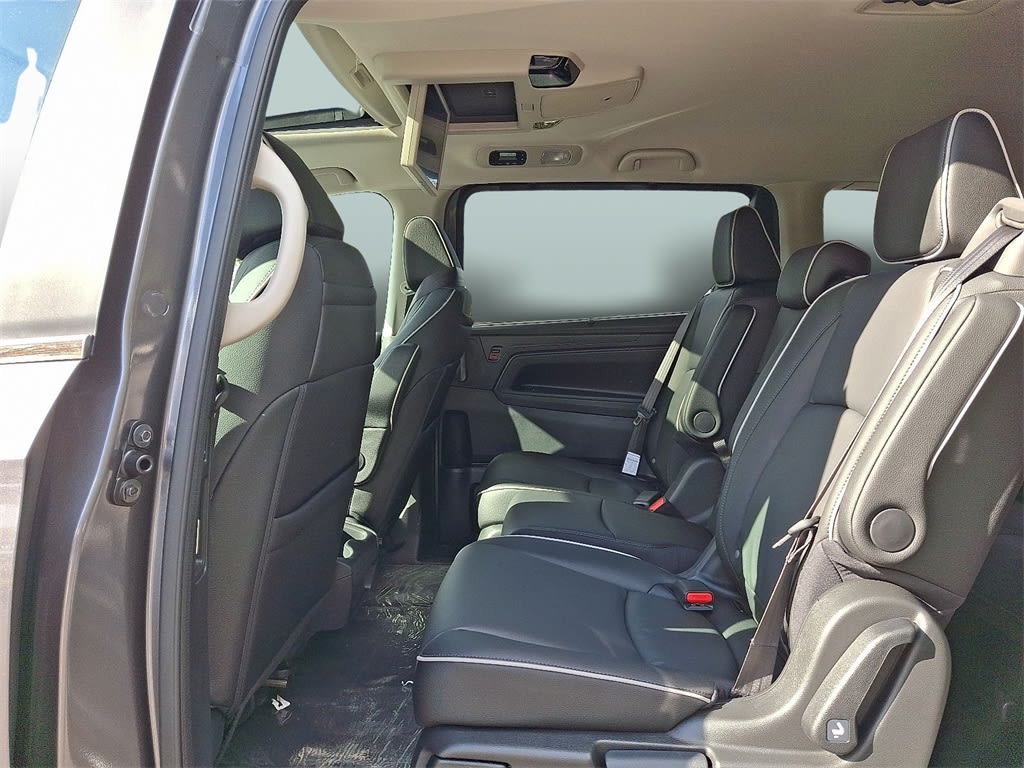 Thumbnail: 2026 Honda Odyssey - 9