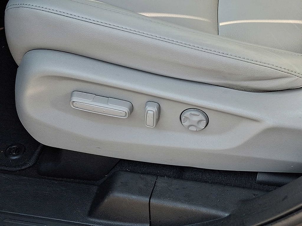 Thumbnail: 2019 Honda Odyssey - 20