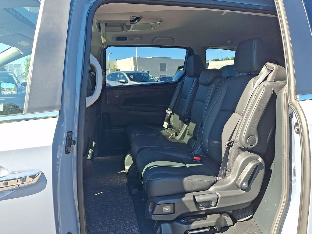 Thumbnail: 2024 Honda Odyssey - 9