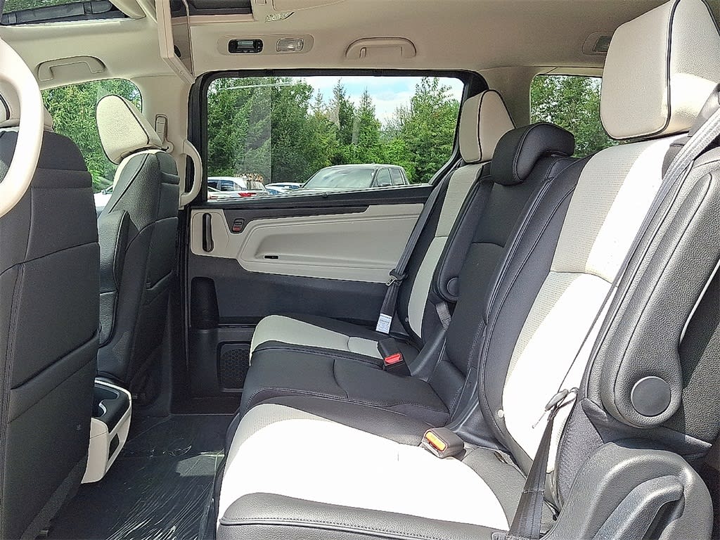 Thumbnail: 2026 Honda Odyssey - 10