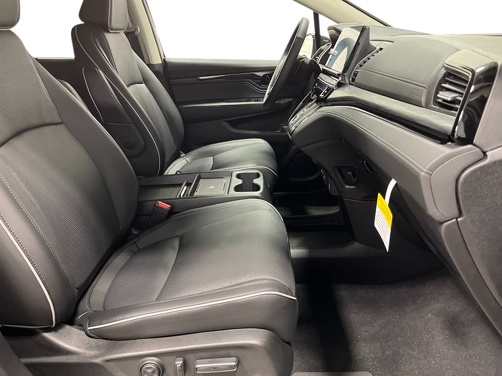 Thumbnail: 2026 Honda Odyssey - 10