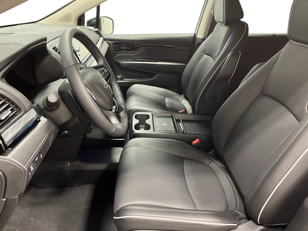 Thumbnail: 2026 Honda Odyssey - 9