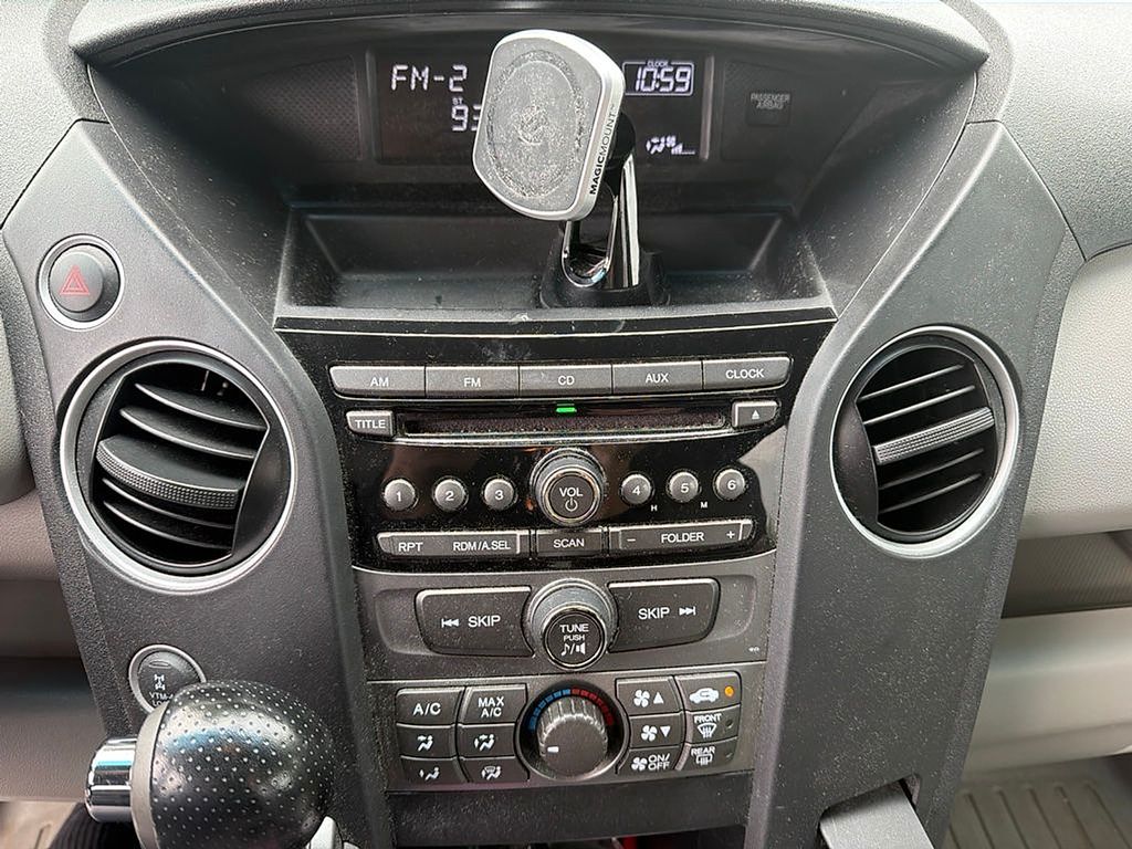 Thumbnail: 2012 Honda Pilot - 10