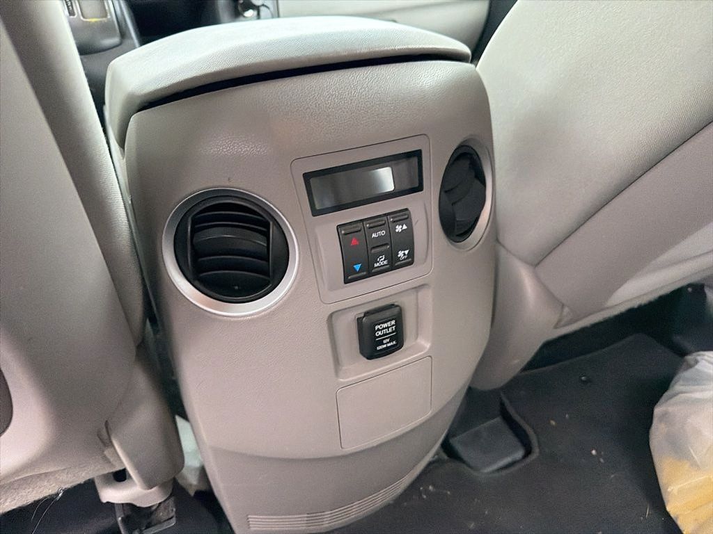 Thumbnail: 2012 Honda Pilot - 18