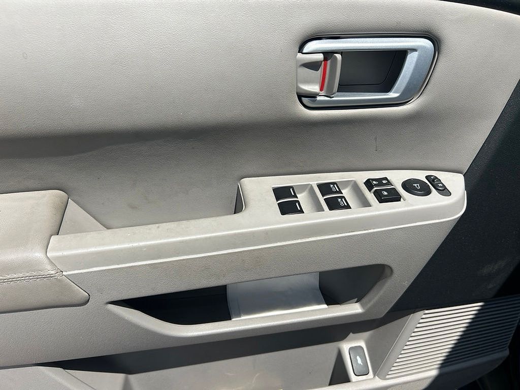 Thumbnail: 2013 Honda Pilot - 18