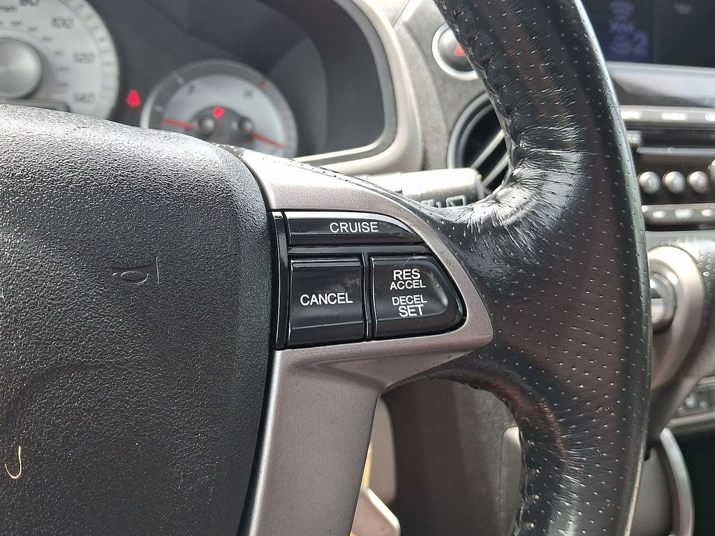 Thumbnail: 2013 Honda Pilot - 21