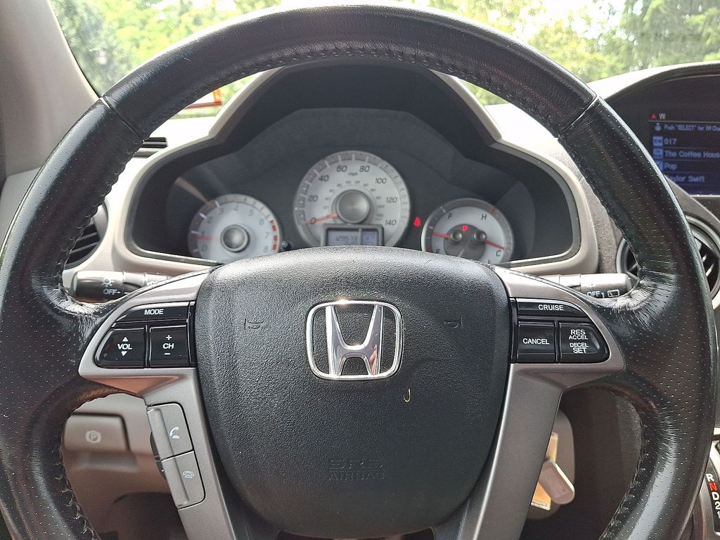 Thumbnail: 2013 Honda Pilot - 19