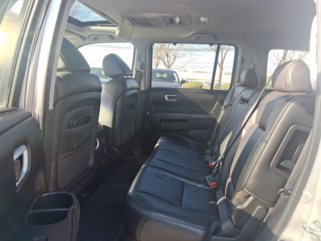 2011 Honda Pilot Touring 11