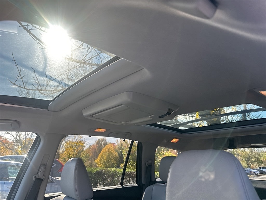 Thumbnail: 2020 Honda Pilot - 13