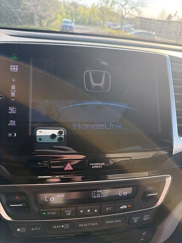 Thumbnail: 2016 Honda Pilot - 6
