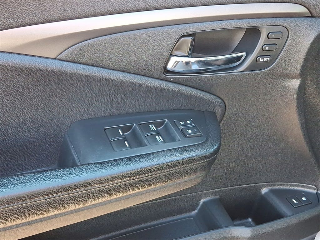 Thumbnail: 2021 Honda Pilot - 15