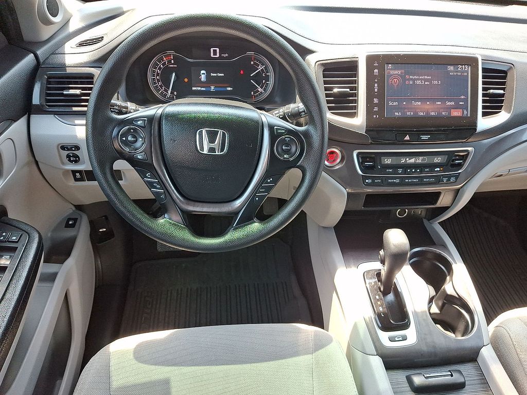 Thumbnail: 2017 Honda Pilot - 2
