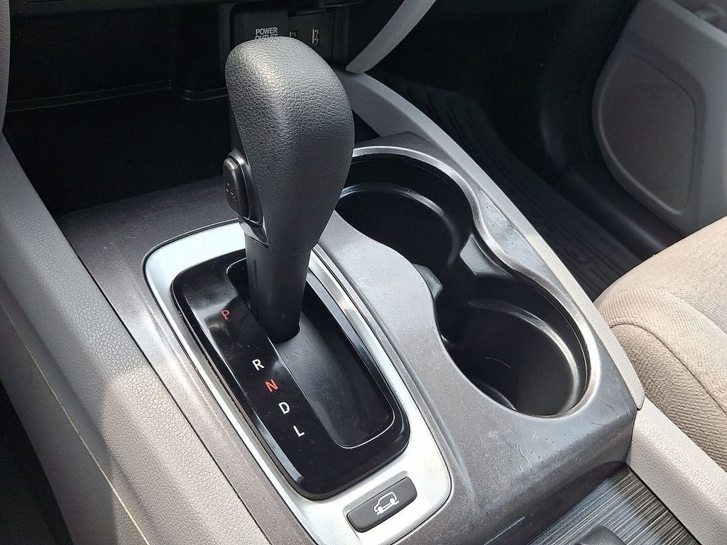 Thumbnail: 2018 Honda Pilot - 11