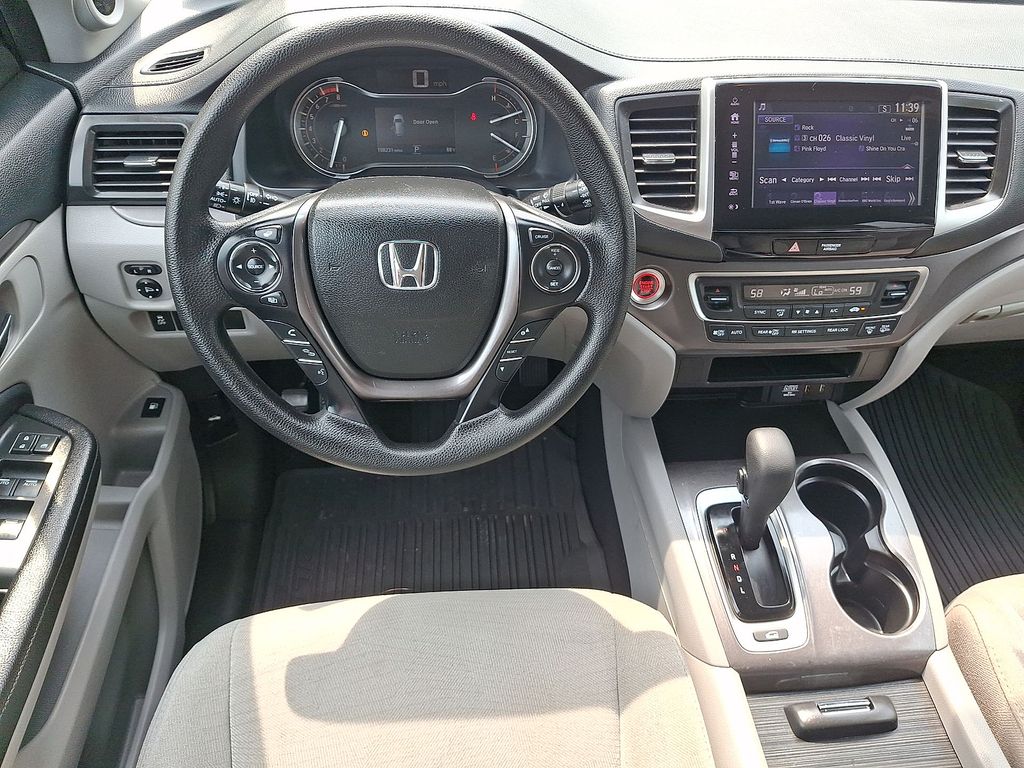 Thumbnail: 2018 Honda Pilot - 2