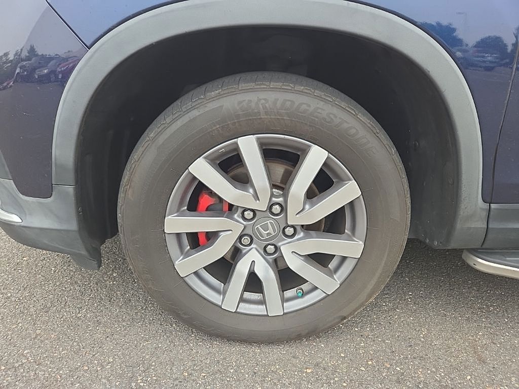 Thumbnail: 2019 Honda Pilot - 17
