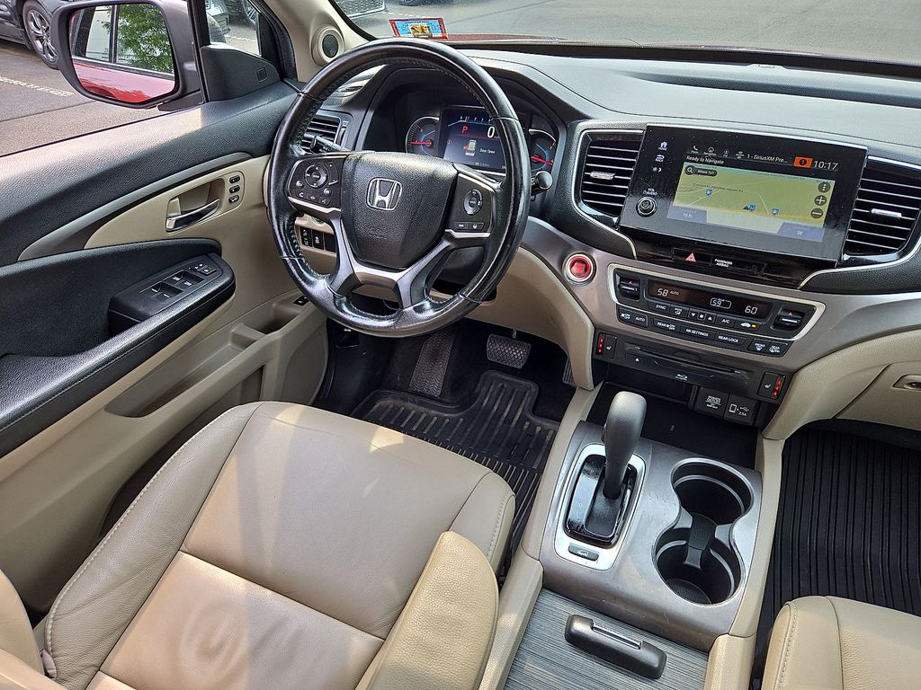 Thumbnail: 2019 Honda Pilot - 12