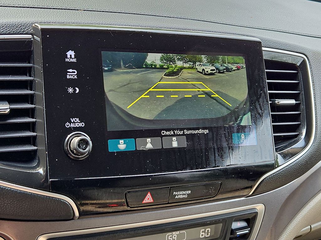 Thumbnail: 2019 Honda Pilot - 24