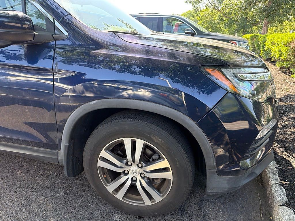 Thumbnail: 2016 Honda Pilot - 7