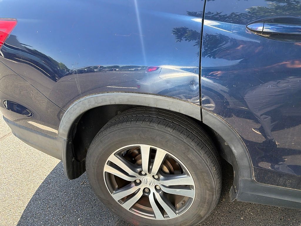 Thumbnail: 2016 Honda Pilot - 14