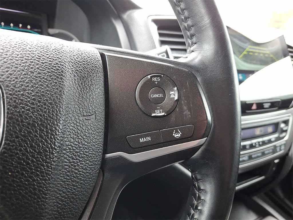 Thumbnail: 2019 Honda Pilot - 19