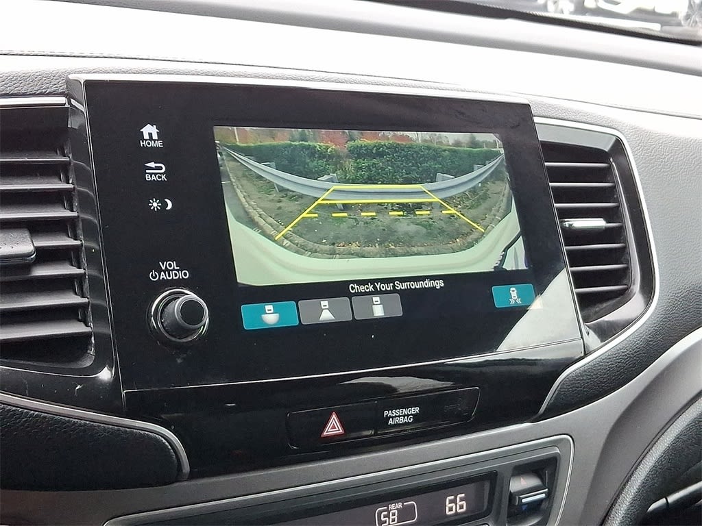 Thumbnail: 2019 Honda Pilot - 17