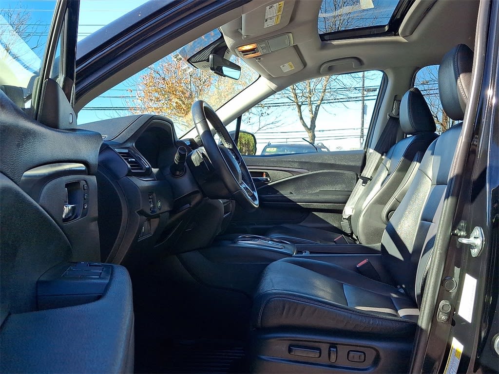 Thumbnail: 2022 Honda Pilot - 9